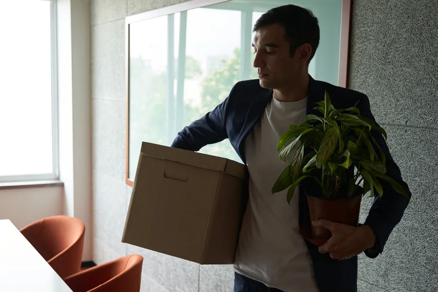 Ung mand er blevet fyret